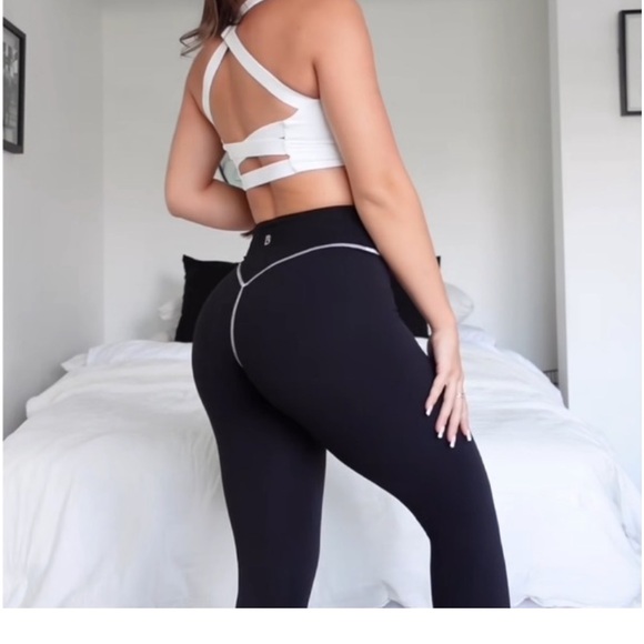 Periwinkle Blue Sugar Rush Candy Wrap Sports Bra 💙 BuffBunny 💙 Medium ➡️ NEW - Picture 5 of 16